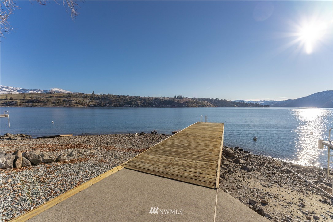 11444 South Lakeshore Road Chelan, WA 98816 - Photo 32 of 40 Gallery Image 32