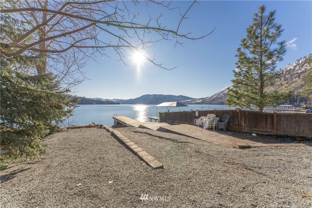 11444 South Lakeshore Road Chelan, WA 98816 - Photo 35 of 40 Gallery Image 35