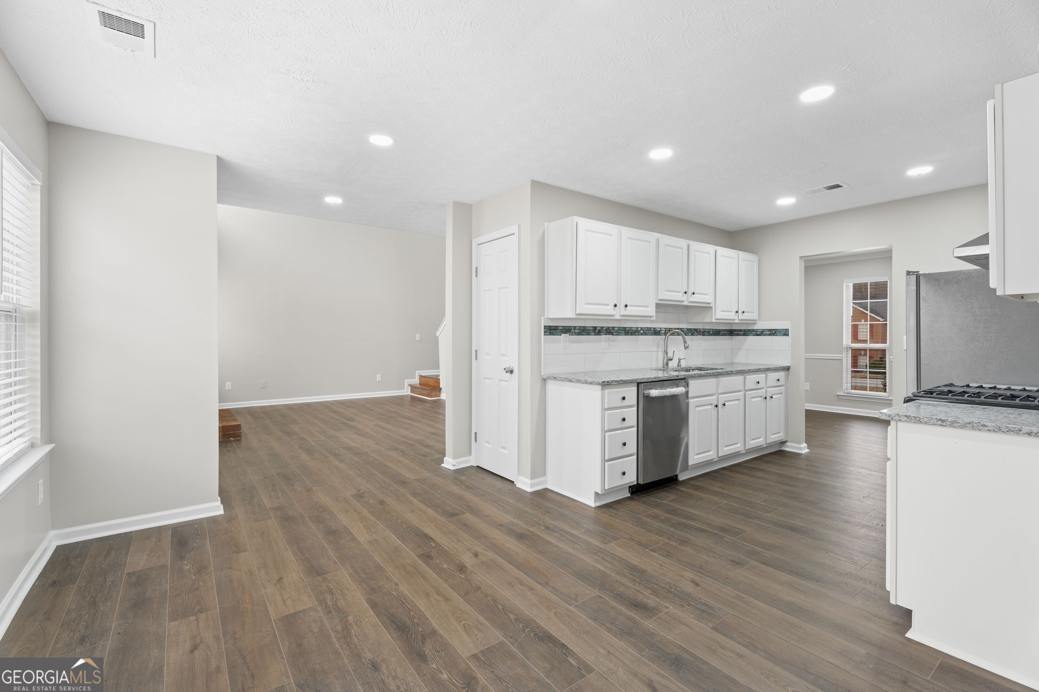 10768 Starling Trail Hampton, GA 30228 - Photo 9 of 49