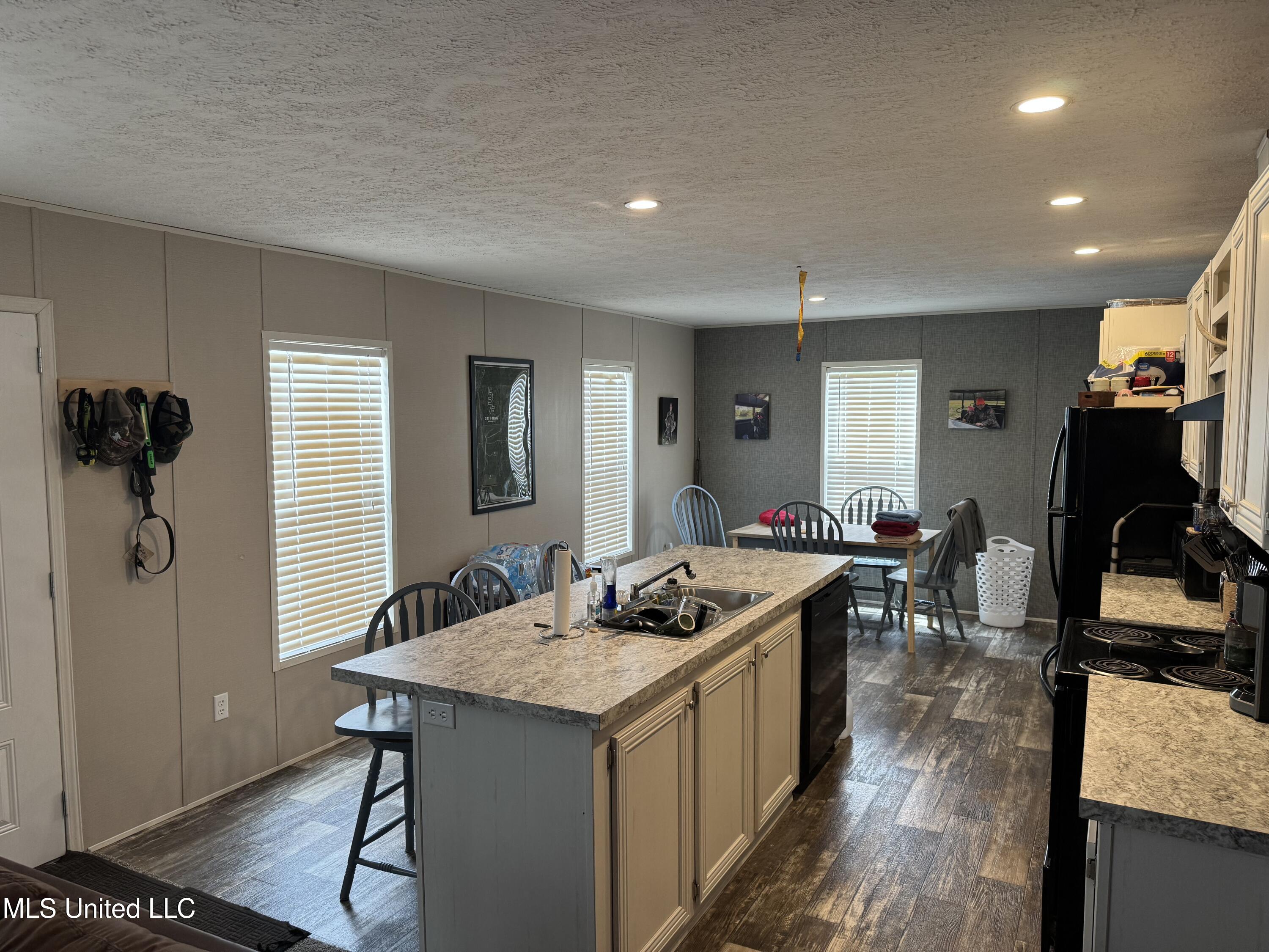 2048 Ashley Road Hazlehurst, MS 39083 - Photo 57 of 67 Photo Apr 23 2025, 12 08 20
