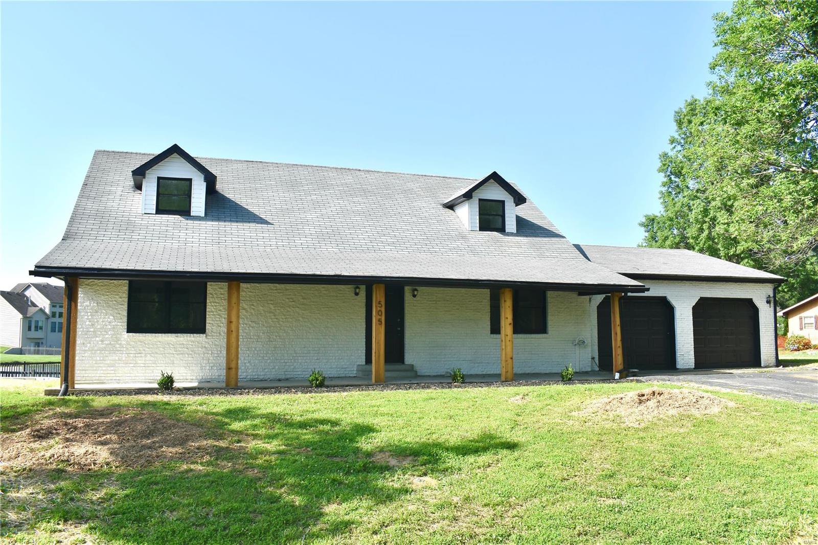 505 Arrowhead Drive Troy, IL 62294 - Photo 1 of 23