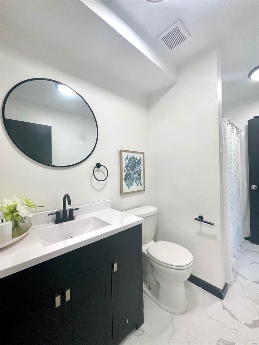 505 Arrowhead Drive Troy, IL 62294 - Photo 8 of 23