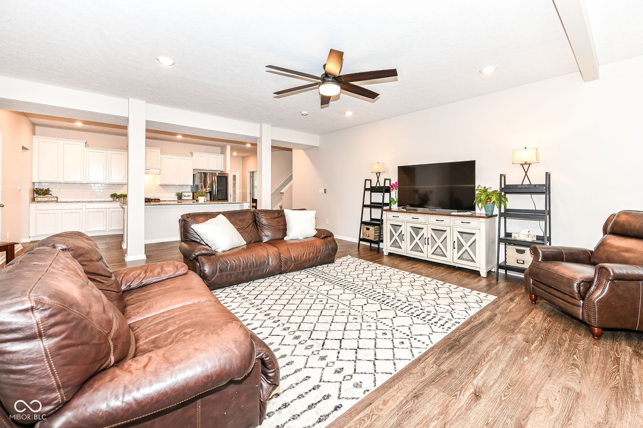 698 Ridge Gate Drive Brownsburg, IN 46112 - Photo 8 of 39