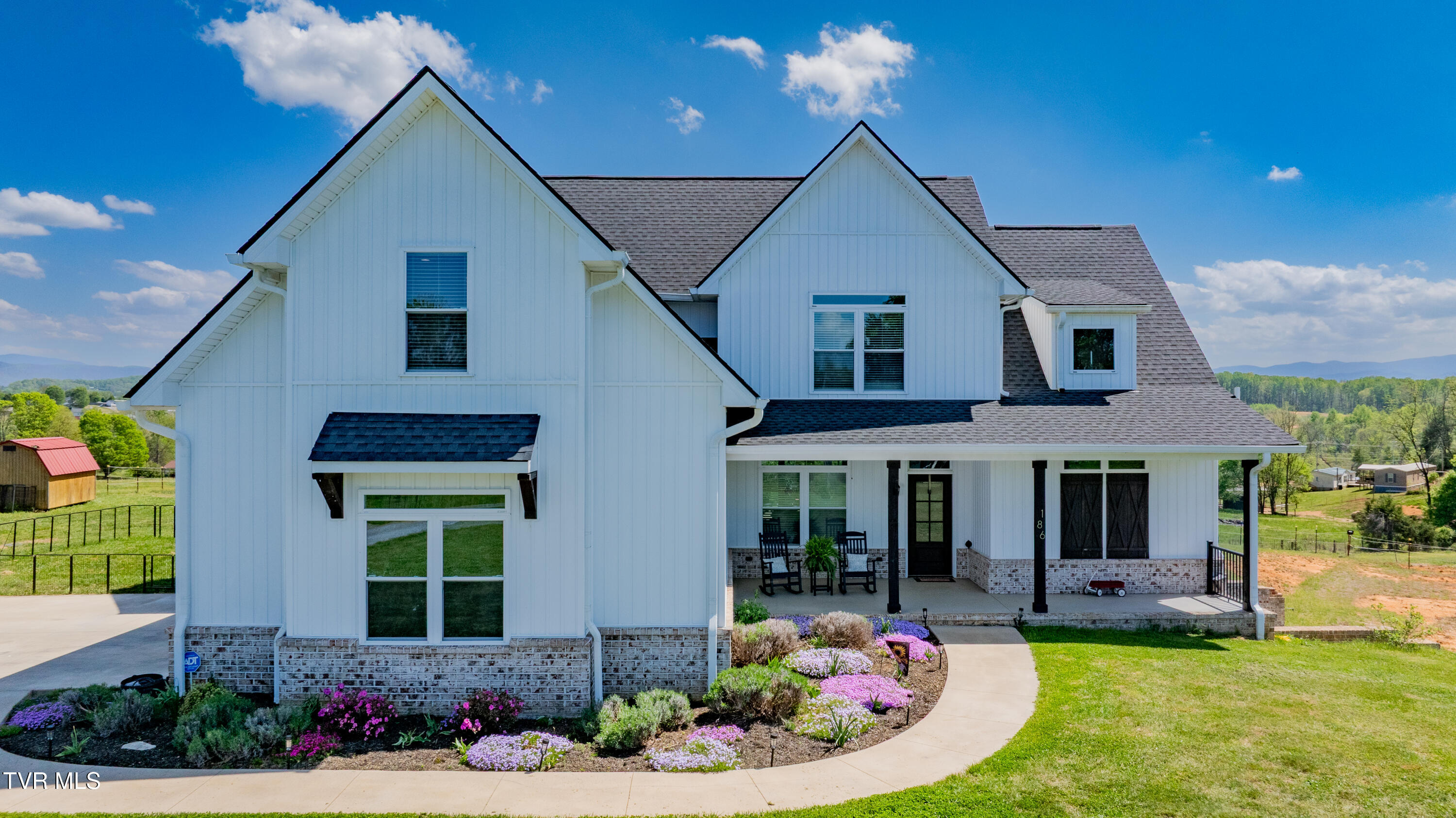 186 Berry Ridge Road Jonesborough, TN 37659 - Photo 1 of 73 Main 1HDR