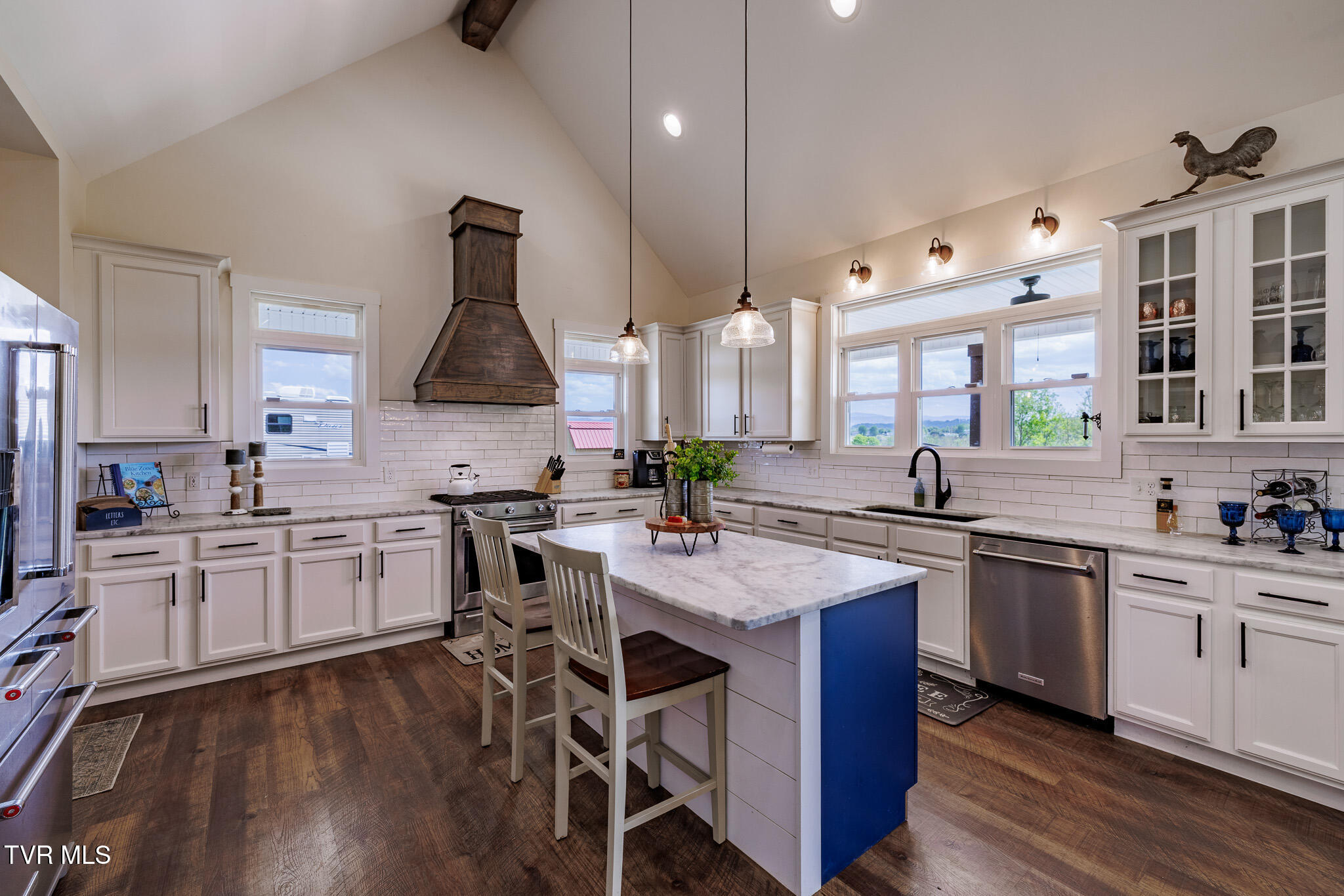 186 Berry Ridge Road Jonesborough, TN 37659 - Photo 12 of 73 1R9A5103-HDR