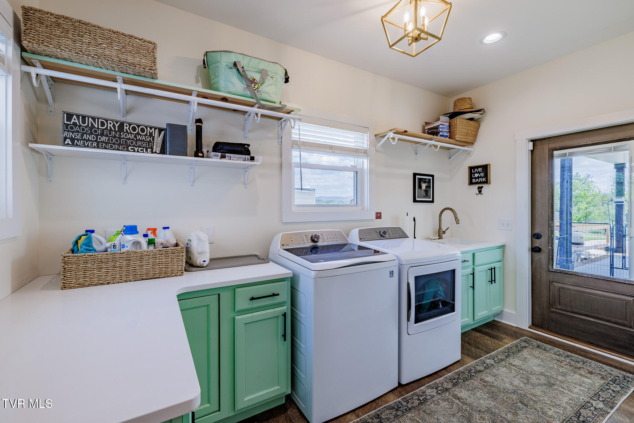 186 Berry Ridge Road Jonesborough, TN 37659 - Photo 18 of 73 1R9A5121-HDR