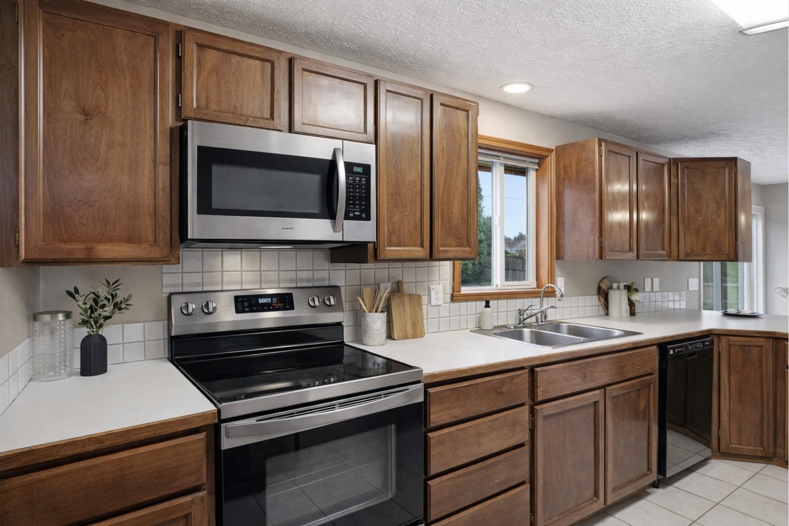 5723 South Ferrall Street Spokane, WA 99223 - Photo 9 of 32