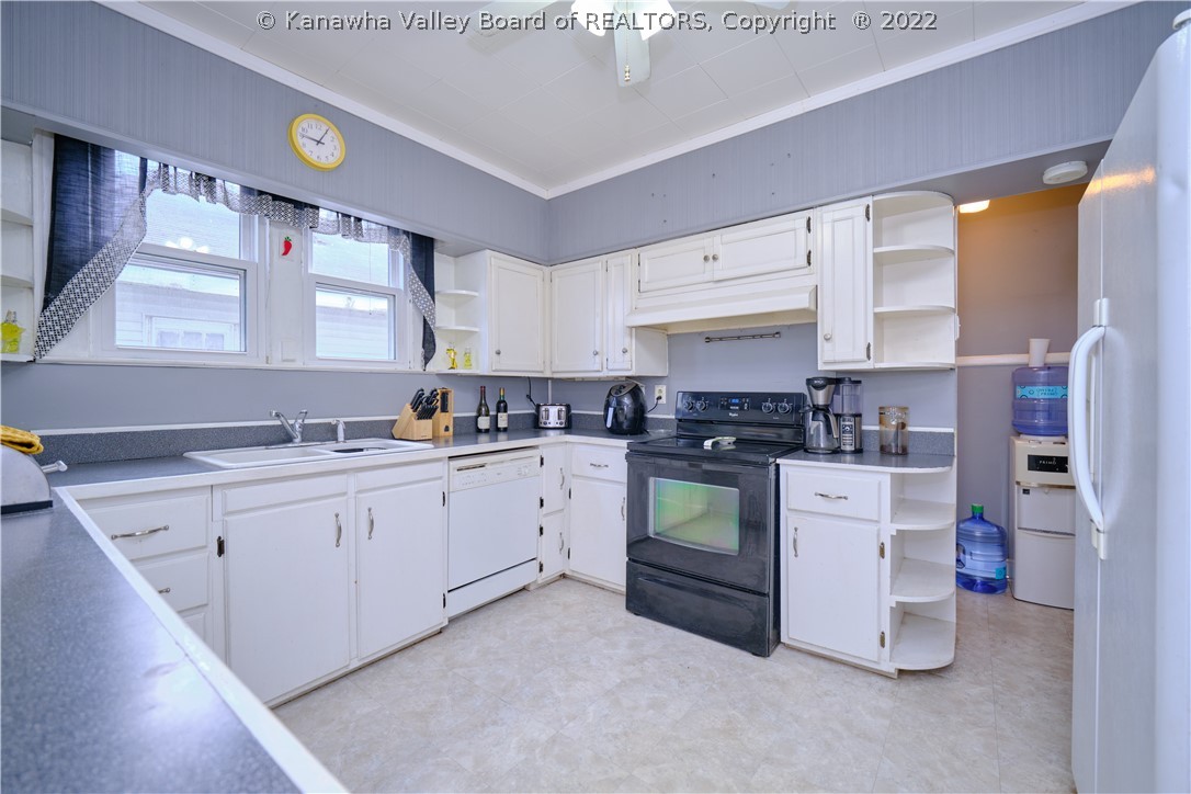 1226 Oakmont Road Charleston, WV 25314 - Photo 18 of 48 Gallery Image 18