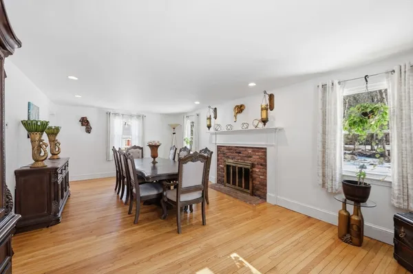 $549,999 | 13 Woodlawn Drive, Sturbridge, MA 01566