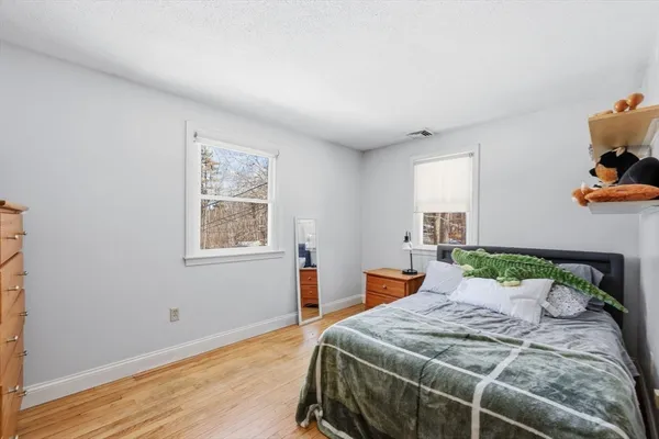 $549,999 | 13 Woodlawn Drive, Sturbridge, MA 01566