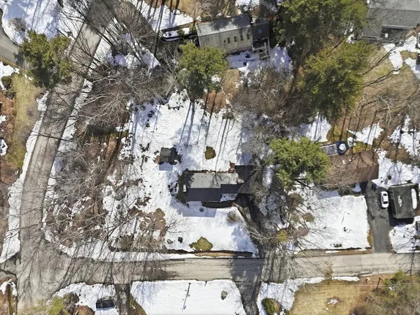 $549,999 | 13 Woodlawn Drive, Sturbridge, MA 01566