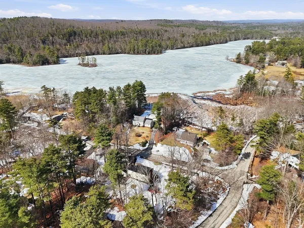 $549,999 | 13 Woodlawn Drive, Sturbridge, MA 01566