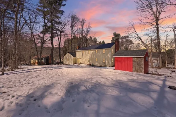 $549,999 | 13 Woodlawn Drive, Sturbridge, MA 01566