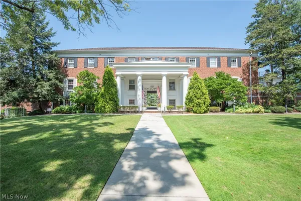 $79,900 | 19901 Van Aken Boulevard, Unit 205, Beachwood, OH 44122