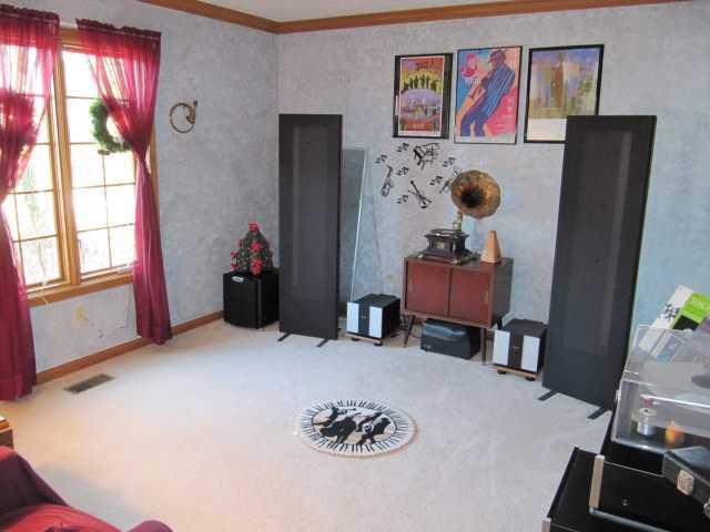 6949 Riverside Way Fishers, IN 46038 - Photo 5 of 12 Gallery Image 5