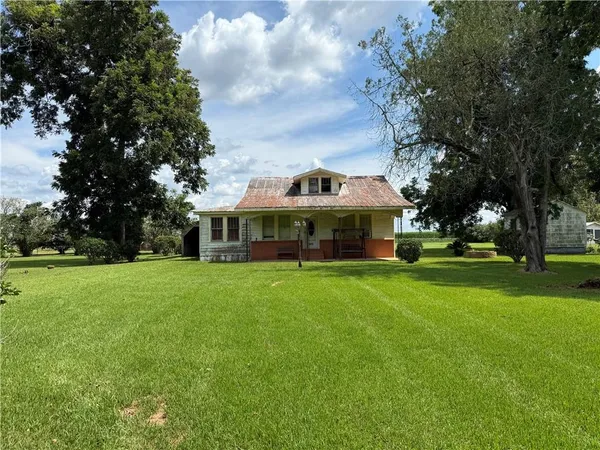 $57,000 | 2472 451st Highway, Moreauville, LA 71355