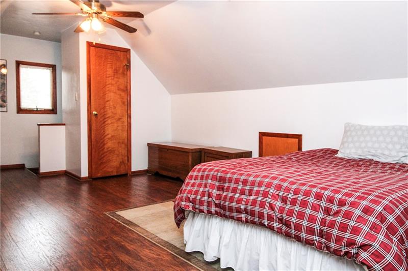 101 Greenlee Road Pittsburgh, PA 15227 - Photo 16 of 22 Gallery Image 16