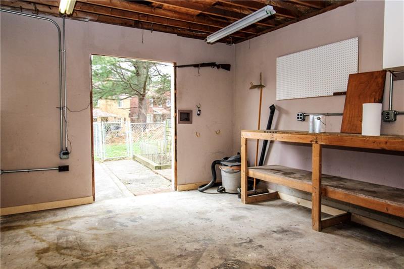 101 Greenlee Road Pittsburgh, PA 15227 - Photo 21 of 22 16x12 shed with electric, phone and cable!!
