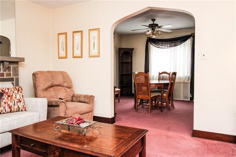 101 Greenlee Road Pittsburgh, PA 15227 - Photo 6 of 22 Gallery Image 6