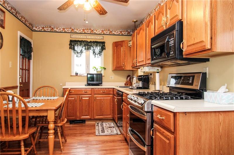 101 Greenlee Road Pittsburgh, PA 15227 - Photo 8 of 22 Gallery Image 8