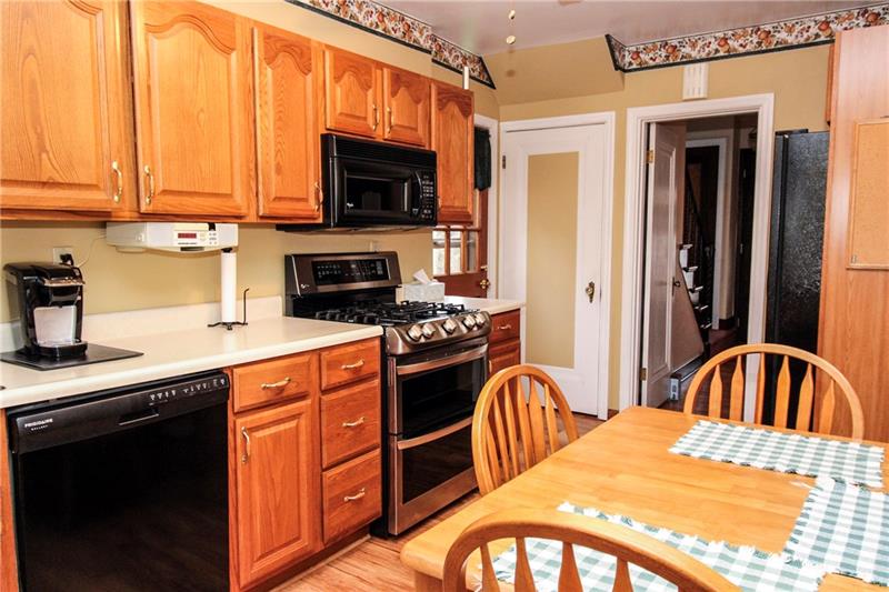 101 Greenlee Road Pittsburgh, PA 15227 - Photo 9 of 22 Gallery Image 9