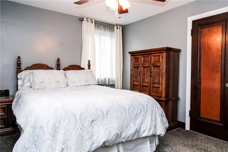 101 Greenlee Road Pittsburgh, PA 15227 - Photo 10 of 22 Master bedroom.