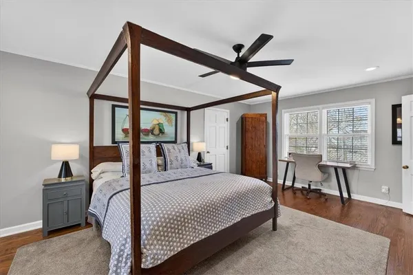 $950,000 | 6534 Summit Street, Kansas City, MO 64113