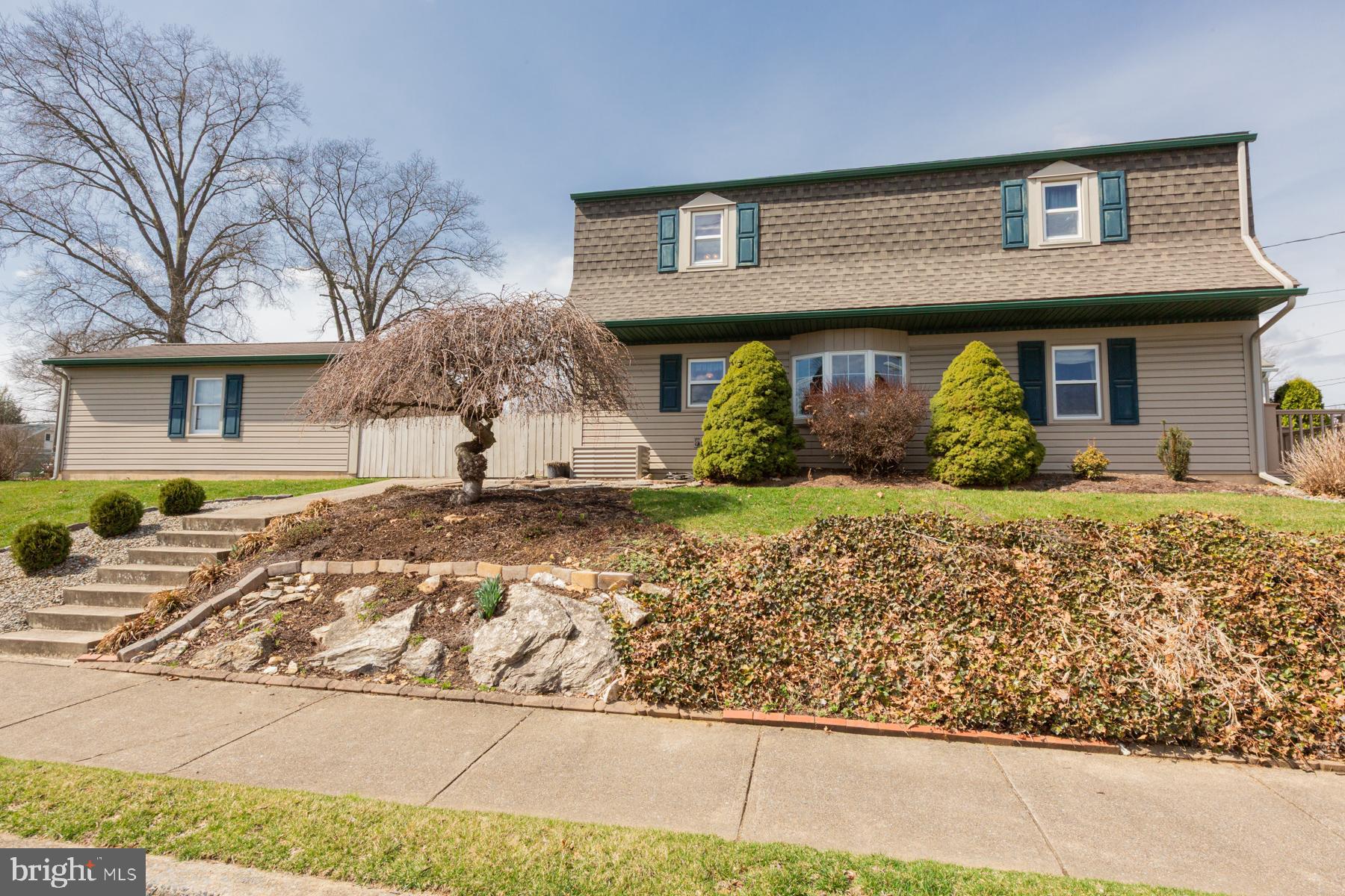 45 Plum Street Lititz, PA 17543 - Photo 4 of 80