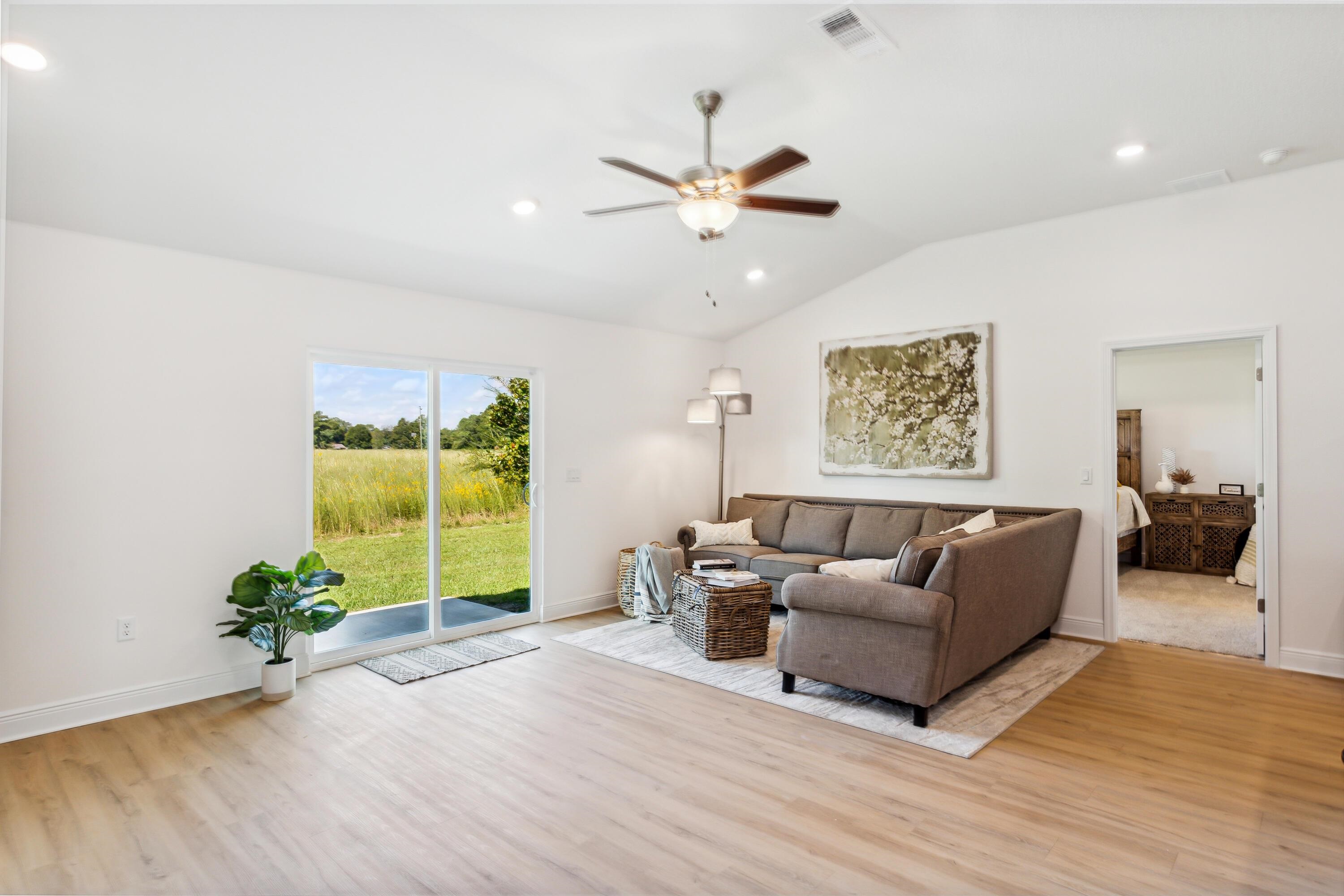 120 St Stephens Court Atmore, AL 36502 - Photo 7 of 24 Living Room