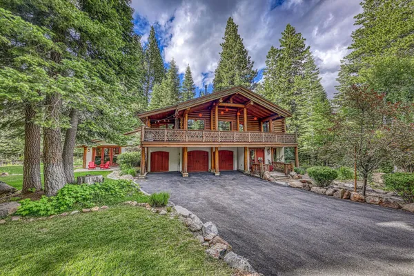 $2,350,000 | 11540 Stillwater Court, Truckee, CA 96161