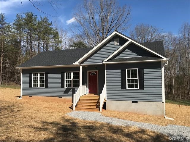 551 Poorhouse Road Green Bay, VA 23942 - Photo 1 of 1 a front view of a house with a yard