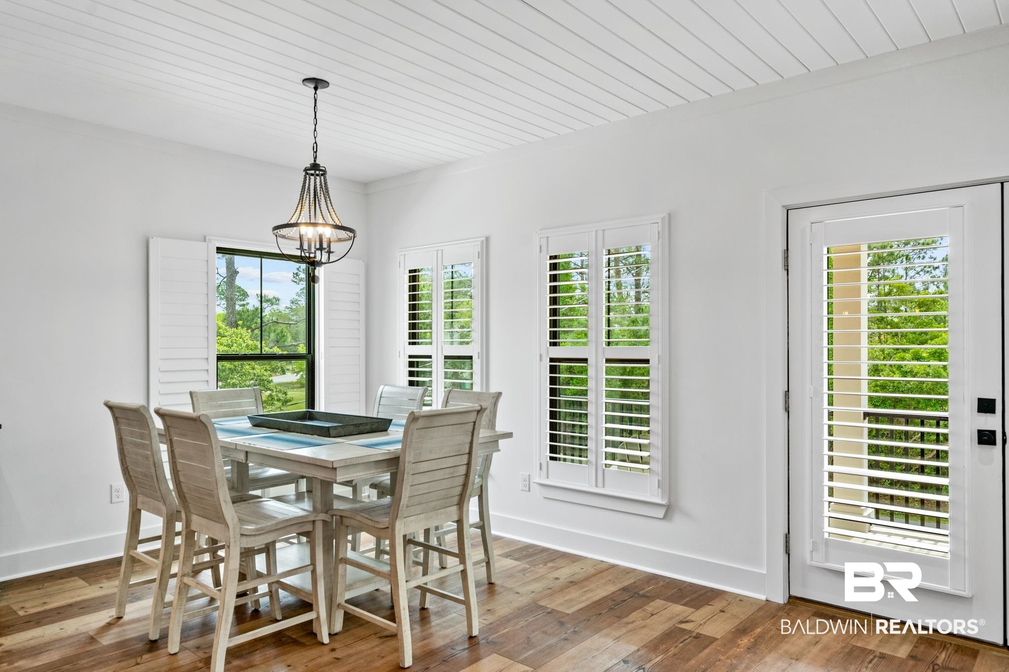 5311 Pine Road Orange Beach, AL 36561 - Photo 7 of 47 Dining area