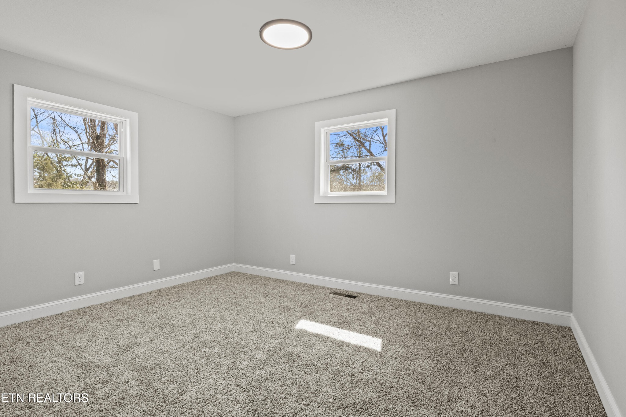 2102 Montvale Road Maryville, TN 37803 - Photo 13 of 19 Gallery Image 13