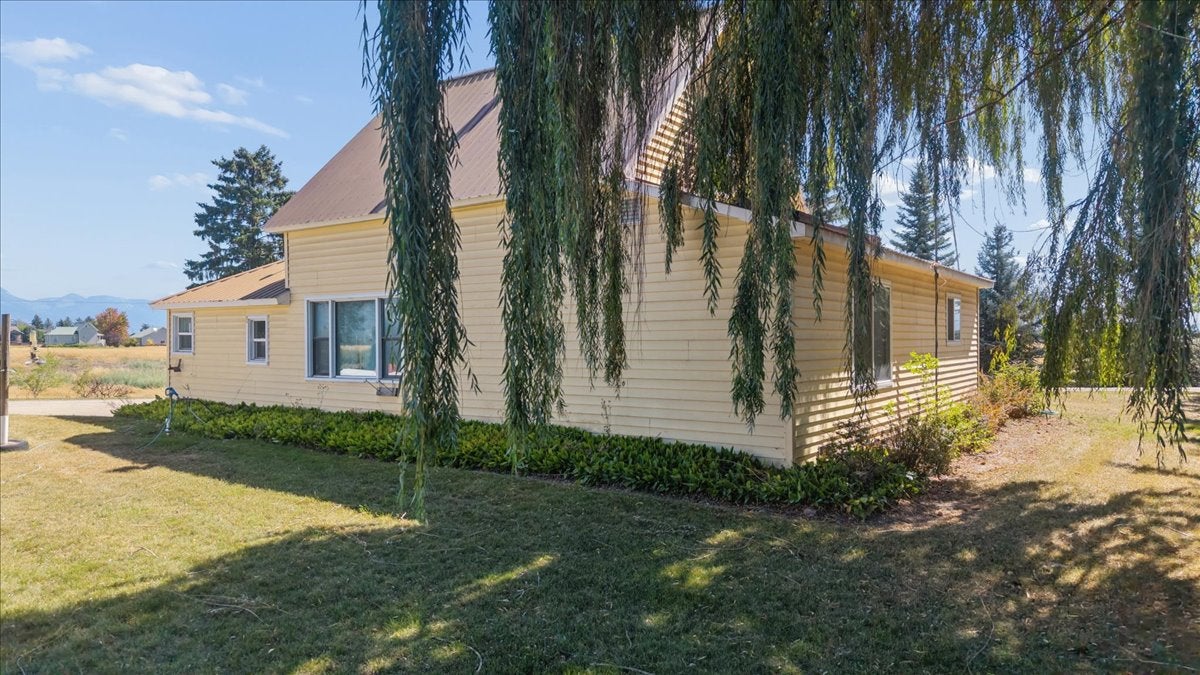225 Fairmont Road Kalispell, MT 59901 - Photo 17 of 40 Gallery Image 17