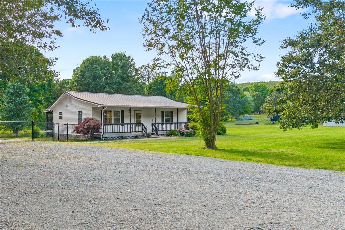 619 Huff Bend Lane Ten Mile, TN 37880 - Photo 30 of 30 30-619 Huff Bend Lane-16