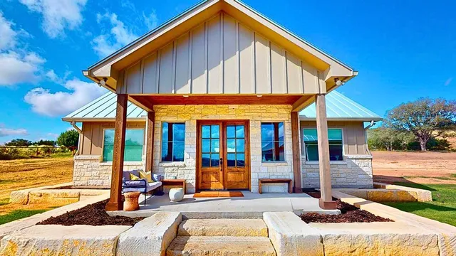 $2,950,000 | 283 Soaring Eagles Drive, Fredericksburg, TX 78624