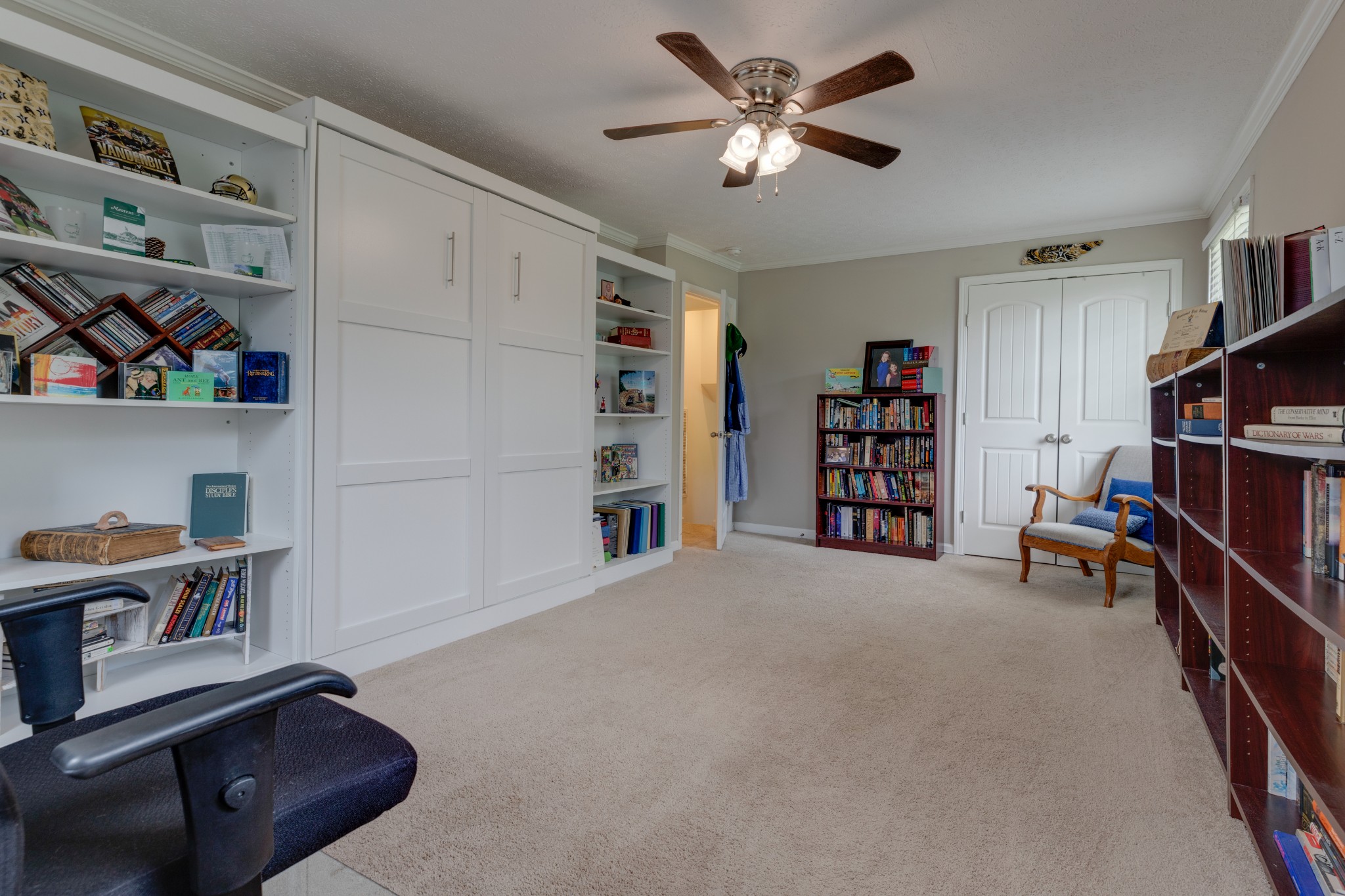1765 Hayshed Road Charlotte, TN 37036 - Photo 27 of 34 a view of a livingroom with furniture and workspace