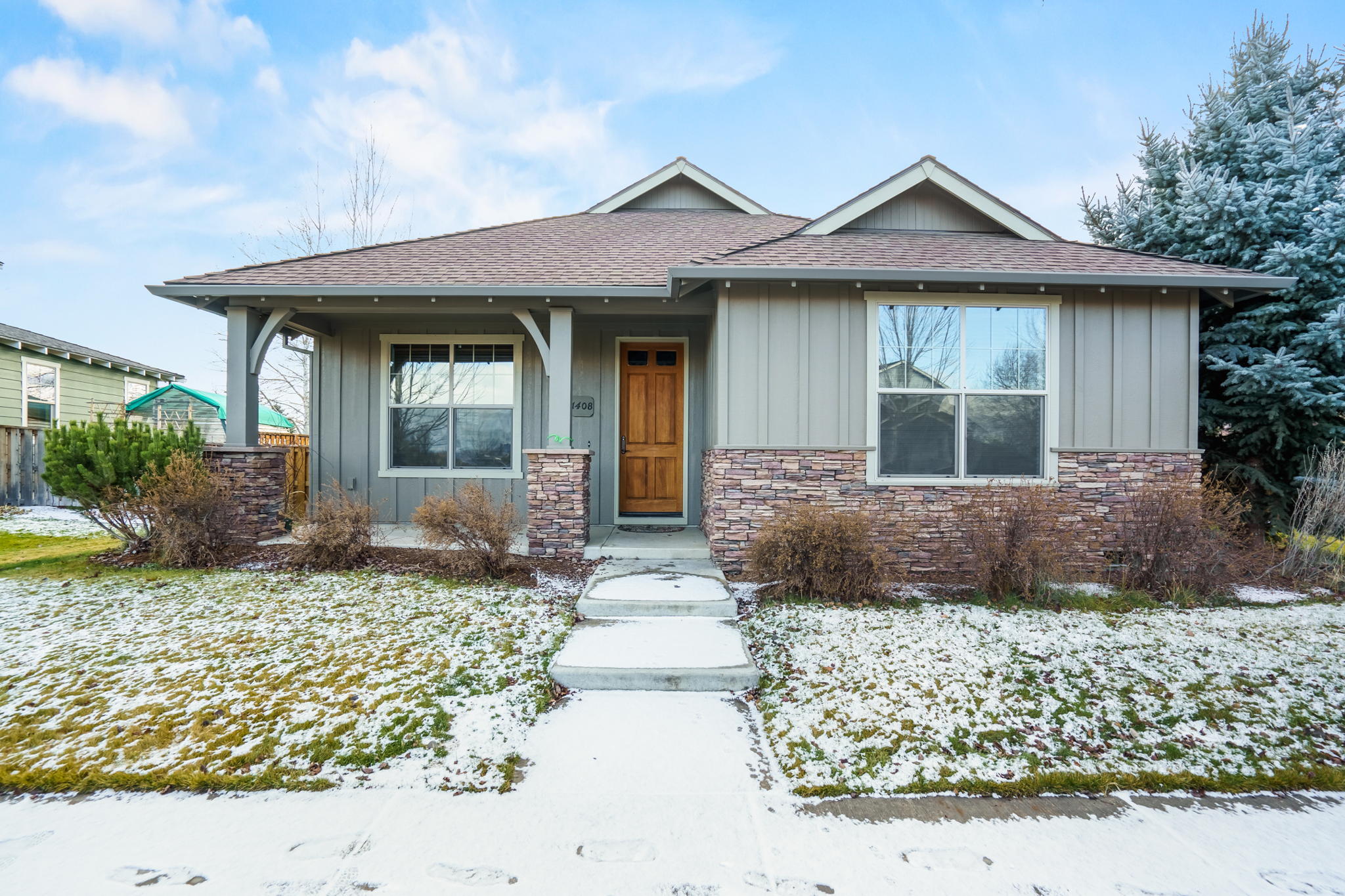 1408 Northeast Hudspeth Road Prineville, OR 97754 - Photo 1 of 26 Front View