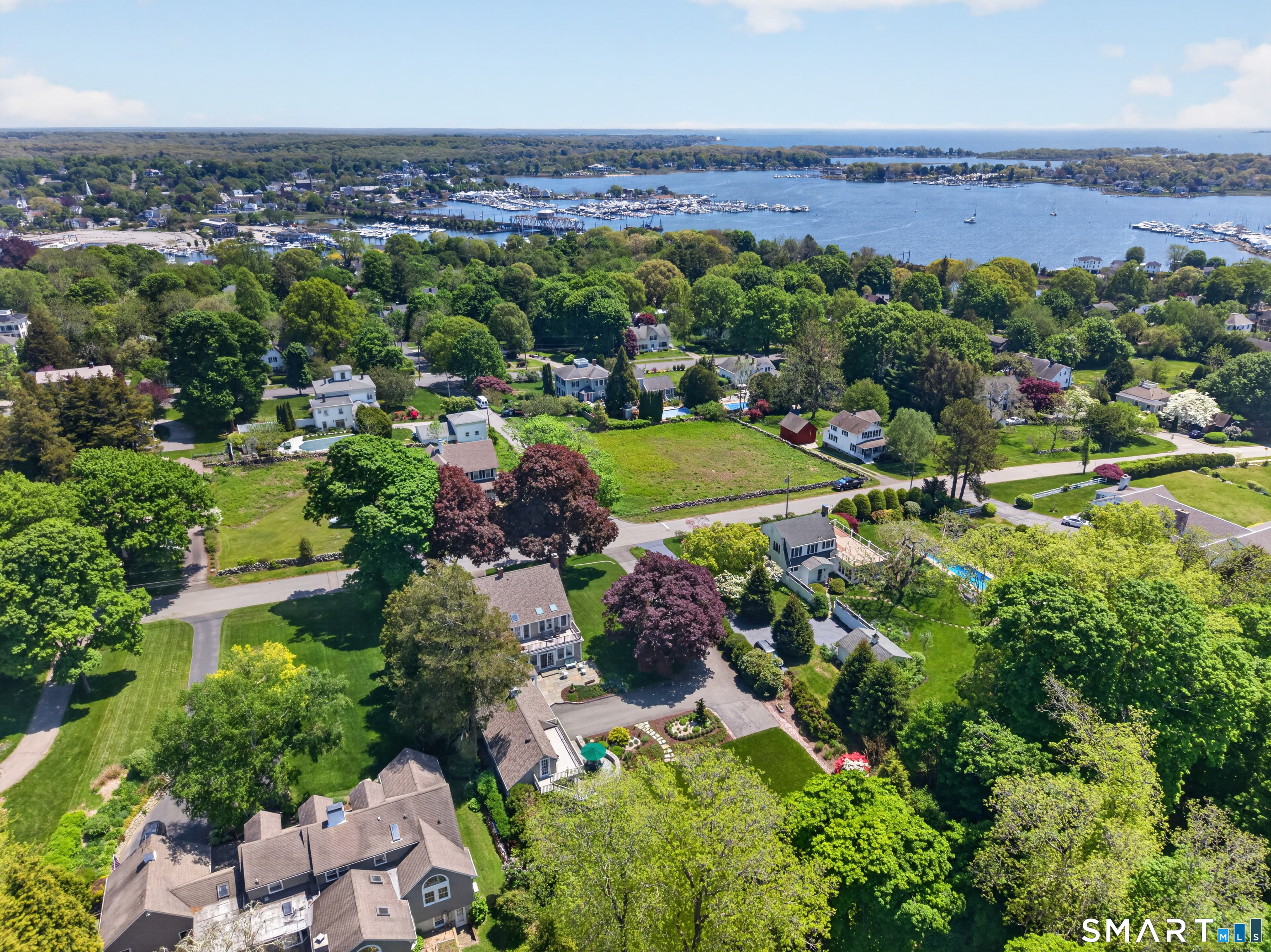 10 Prospect Street Groton, CT 06355 - Photo 26 of 40 an aerial view of multiple house