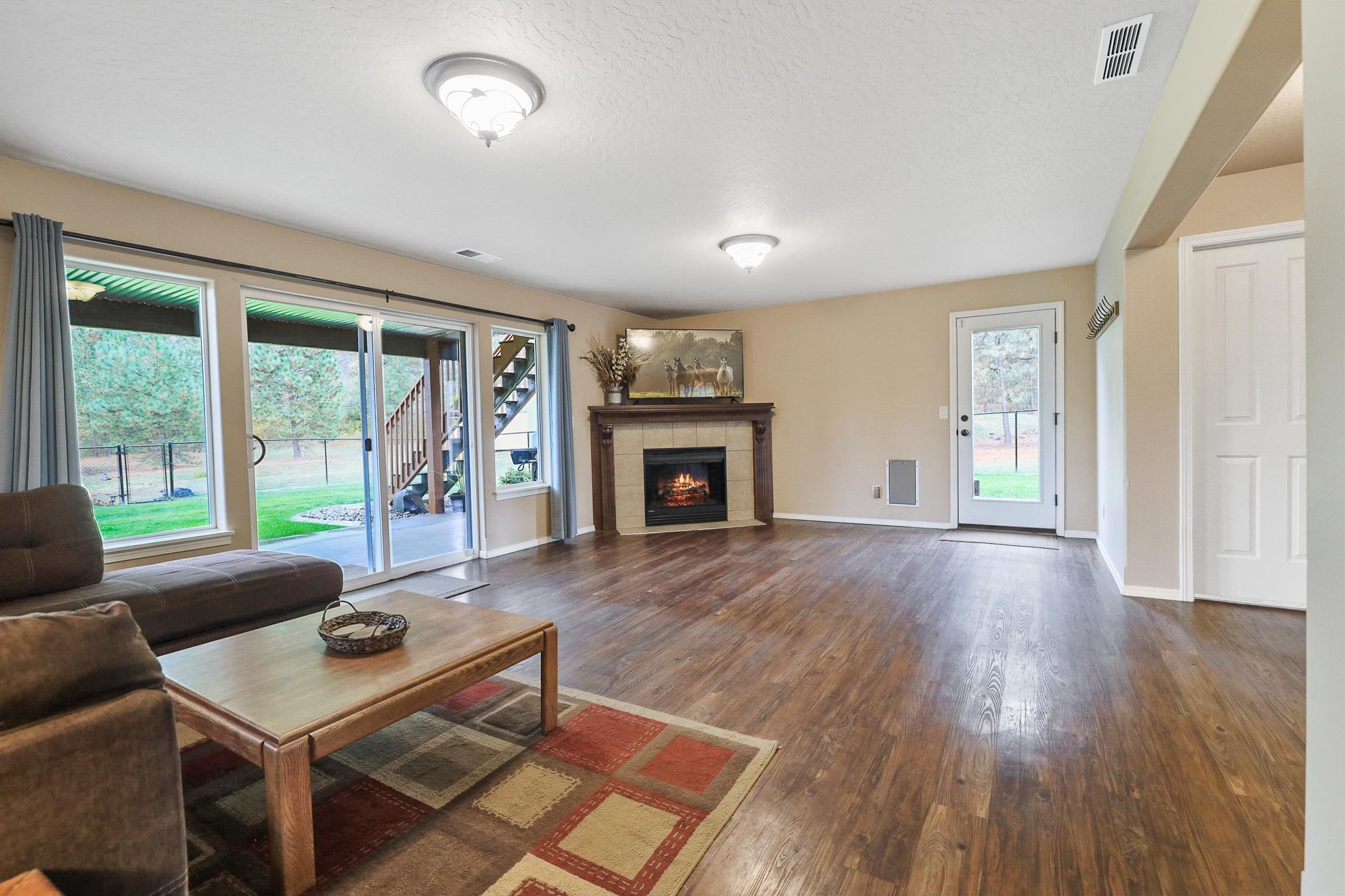 8215 South Sherman Road Spokane, WA 99224 - Photo 11 of 26