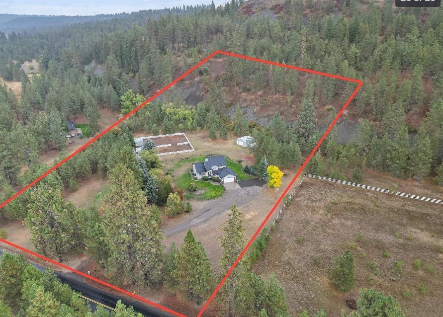 8215 South Sherman Road Spokane, WA 99224 - Photo 2 of 26
