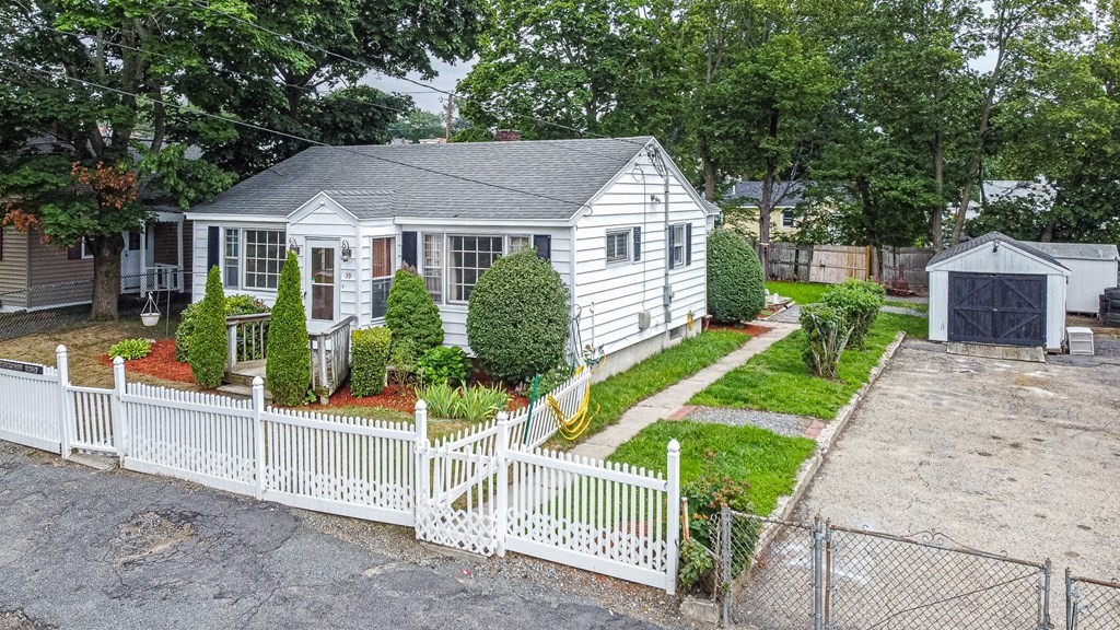 39 Kenwood Road Methuen, MA 01844 - Photo 1 of 26 Gallery Image 1