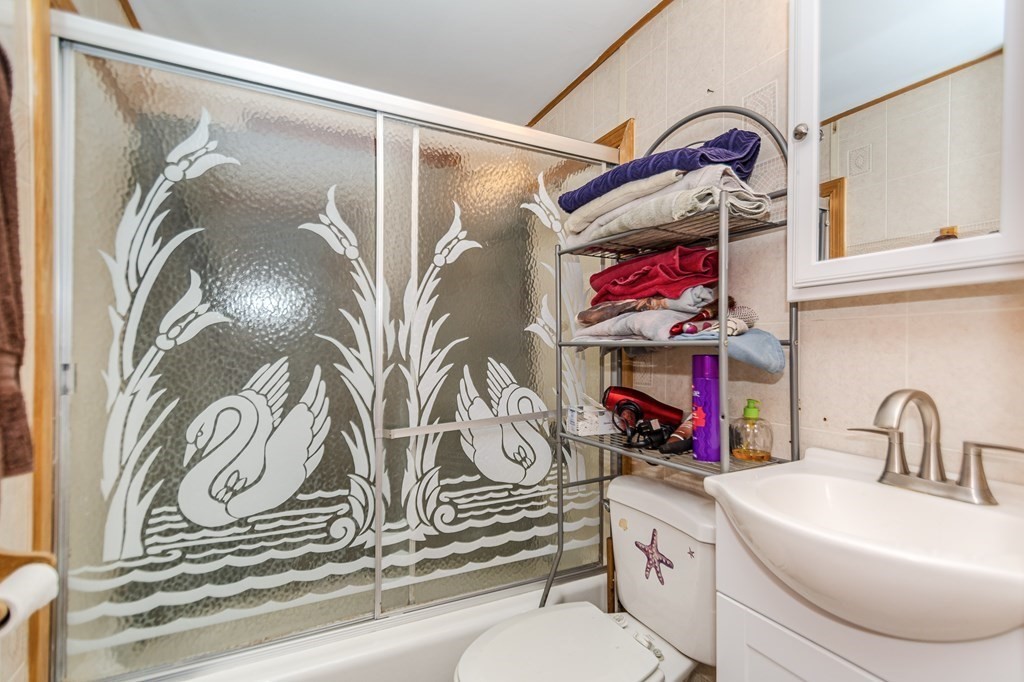 39 Kenwood Road Methuen, MA 01844 - Photo 20 of 26 Gallery Image 20