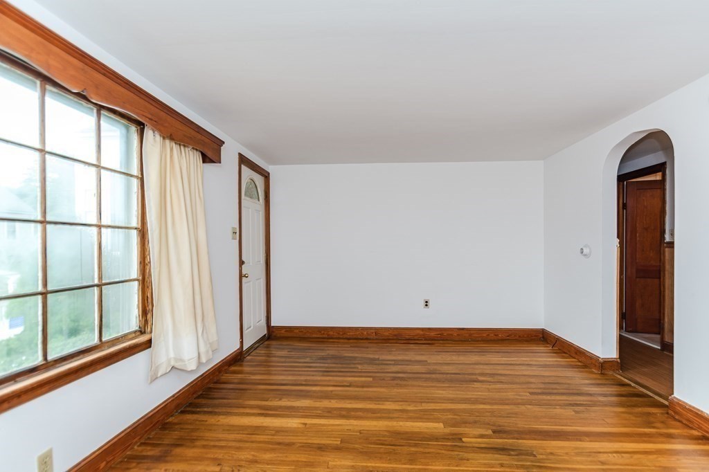 39 Kenwood Road Methuen, MA 01844 - Photo 8 of 26 Gallery Image 8