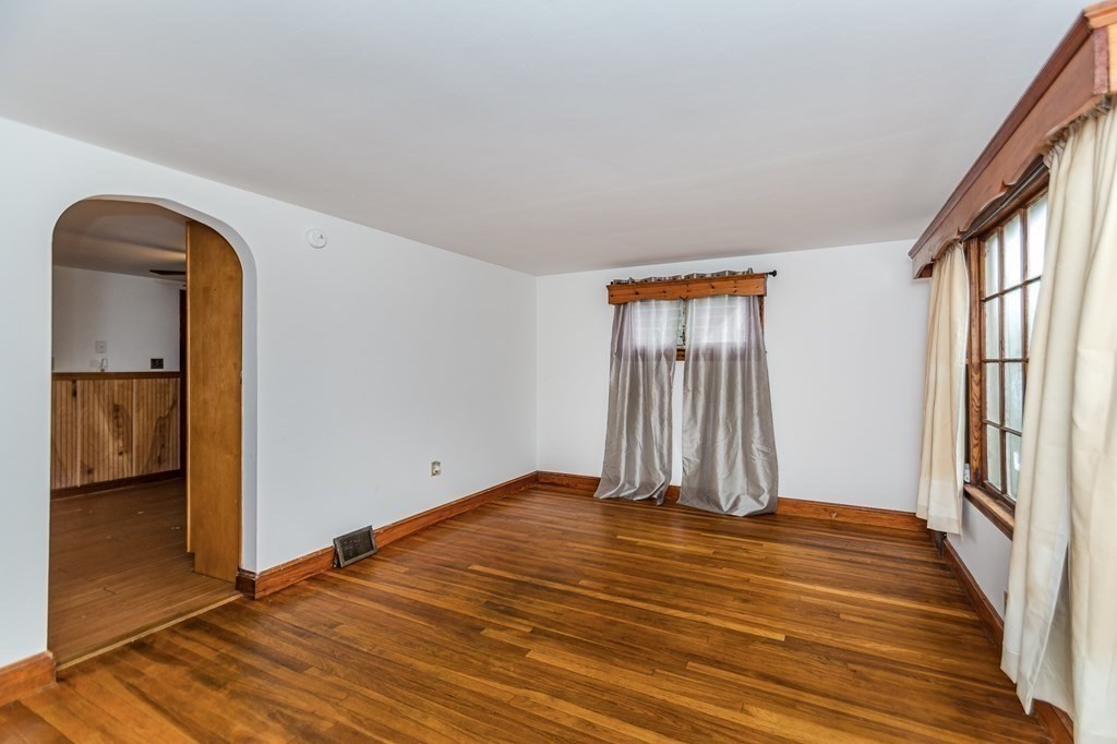 39 Kenwood Road Methuen, MA 01844 - Photo 9 of 26 Gallery Image 9
