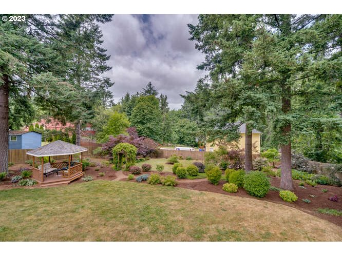 14441 South Maplelane Road Oregon City, OR 97045 - Photo 40 of 44 View