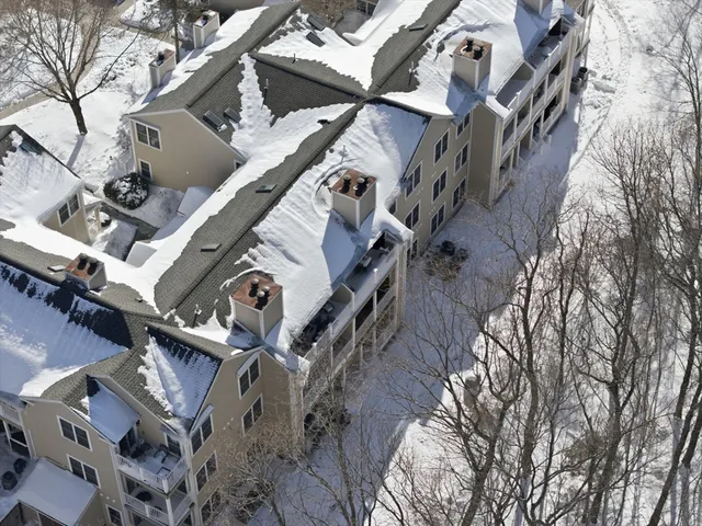 $469,900 | 55 Bradford Commons Lane, Unit 55, Braintree, MA 02184