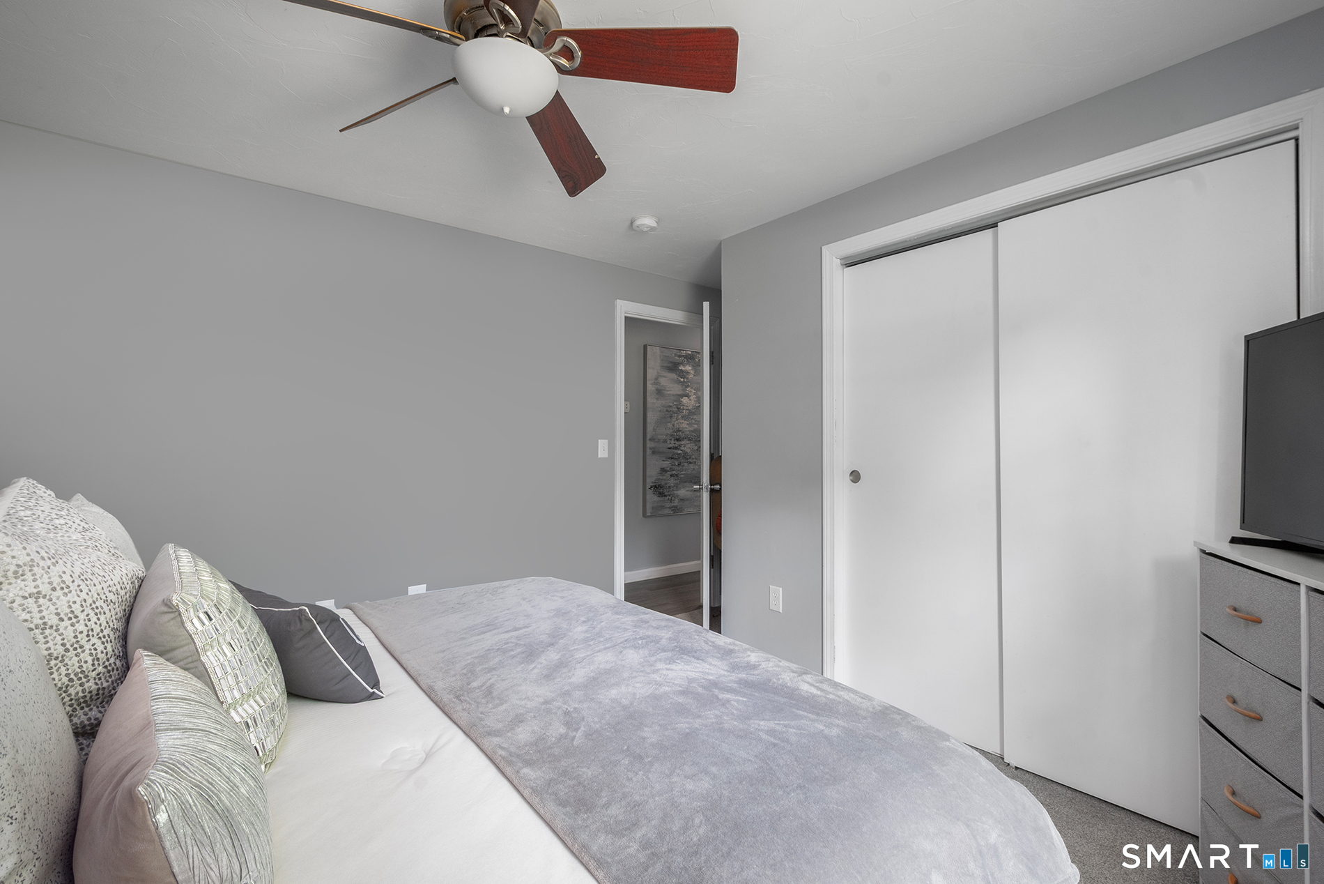 19 Thompson Pike Killingly, CT 06241 - Photo 16 of 34