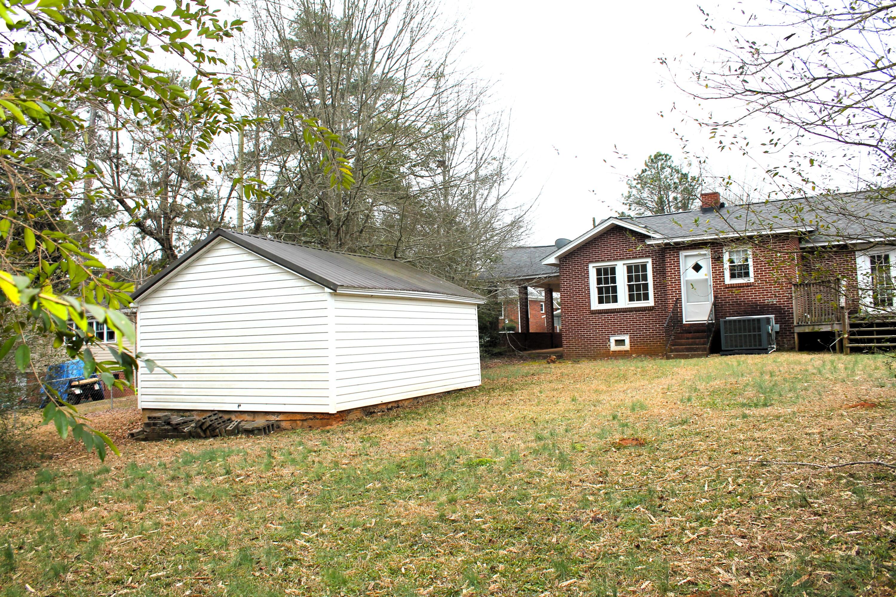 206 Calvert Street McCormick, SC 29835 - Photo 5 of 34 Storage Building
