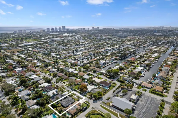 $499,000 | 1305 Southeast 2nd Street, Pompano Beach, FL 33060